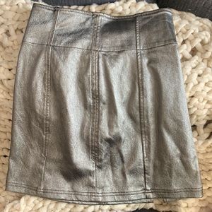 Faux Leather Silver-Coated high-waisted mini Skirt
